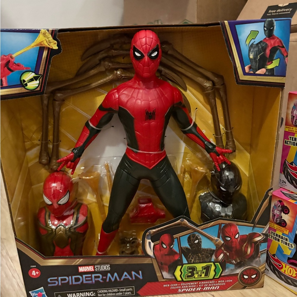 Marvel Spider-Man 3-in-1 Figure Set - Red & Black